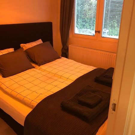 A Beautiful One Bedroom Apartment Stockholm Exterior foto