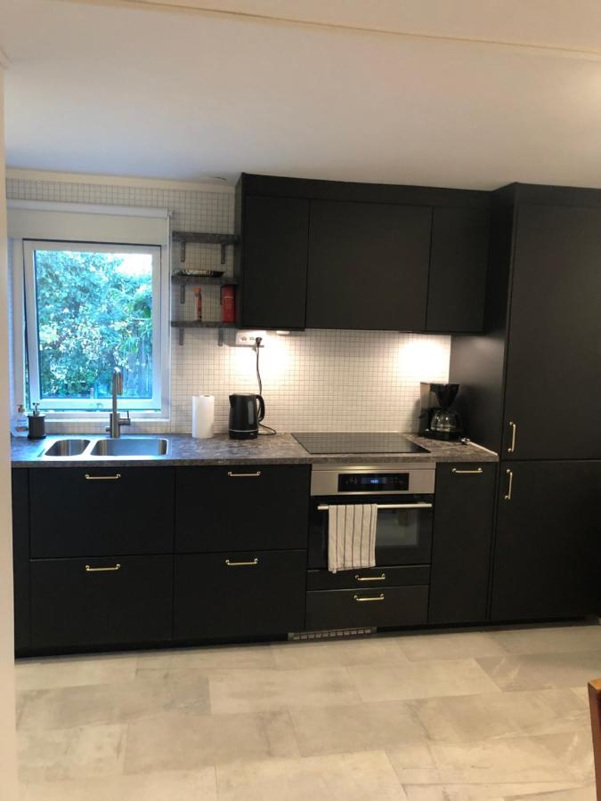 A Beautiful One Bedroom Apartment Stockholm Exterior foto